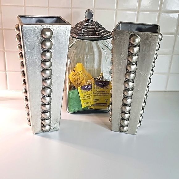 VINTAGE Unique Modern Heavy Silver Decorative Vase. Measures 12" x 4" - Picture 1 of 9